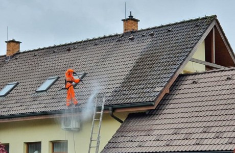 Čistenie strechy